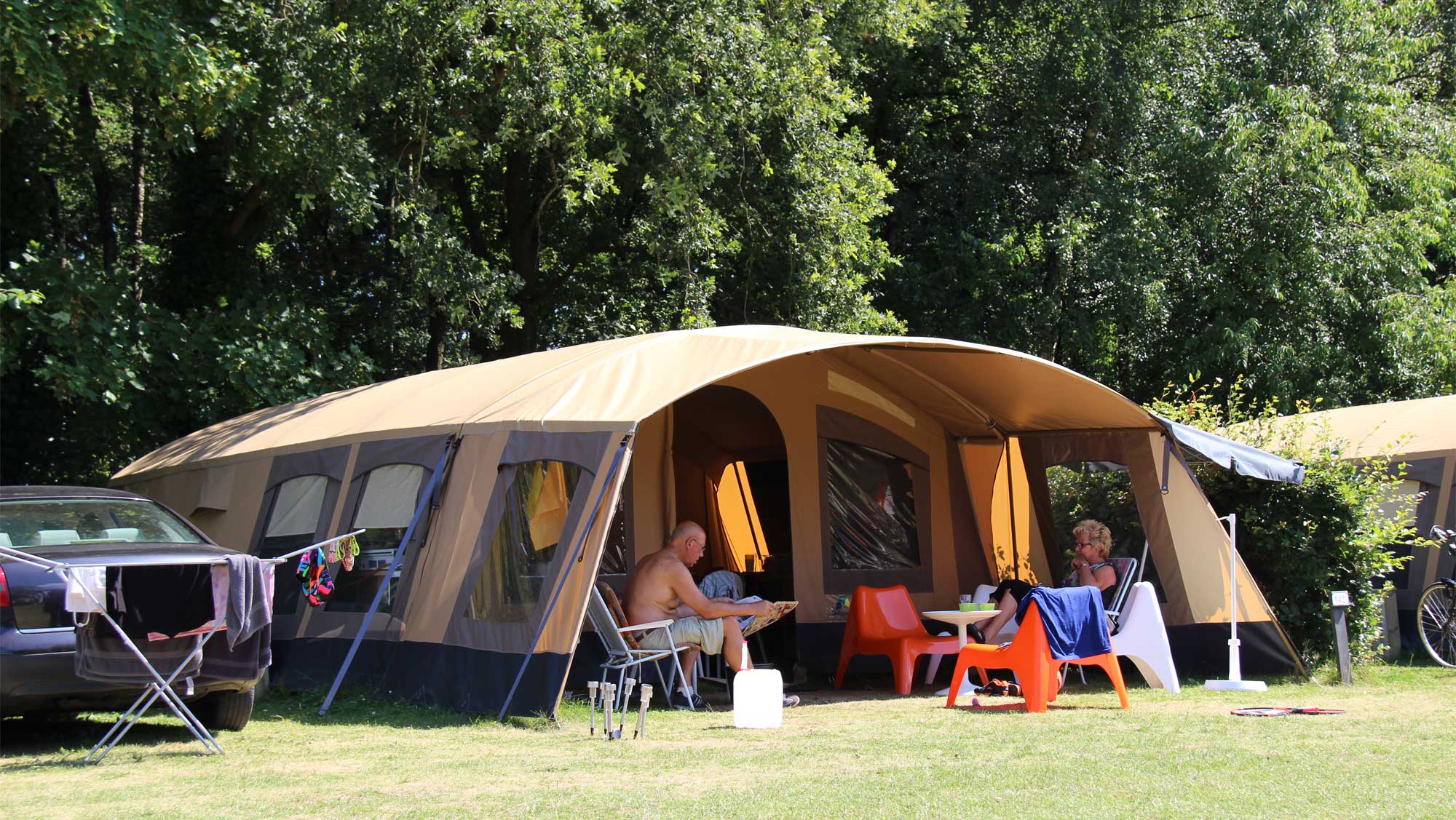 Wens Verdorie Cerebrum 6pers ingerichte tent camping De Koerberg, Veluwe | Molecaten